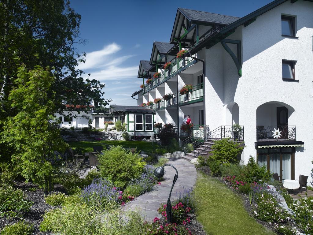 Hotel & Ferienappartements Edelweiss 빌링겐 외부 사진
