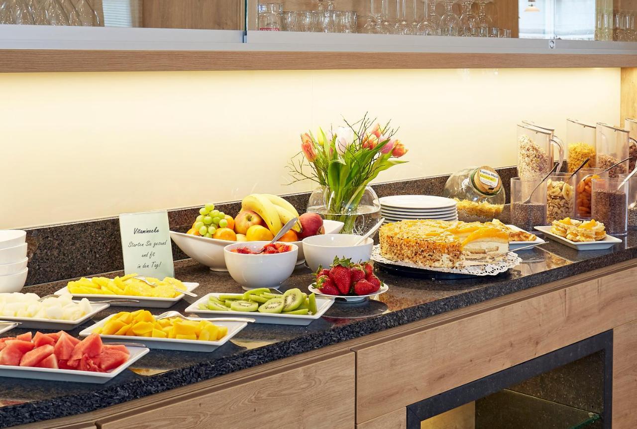 Hotel & Ferienappartements Edelweiss 빌링겐 외부 사진
